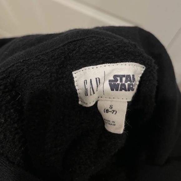 Gap Kids Darth Vader Hoodie Size 6-7 - Picture 3 of 3